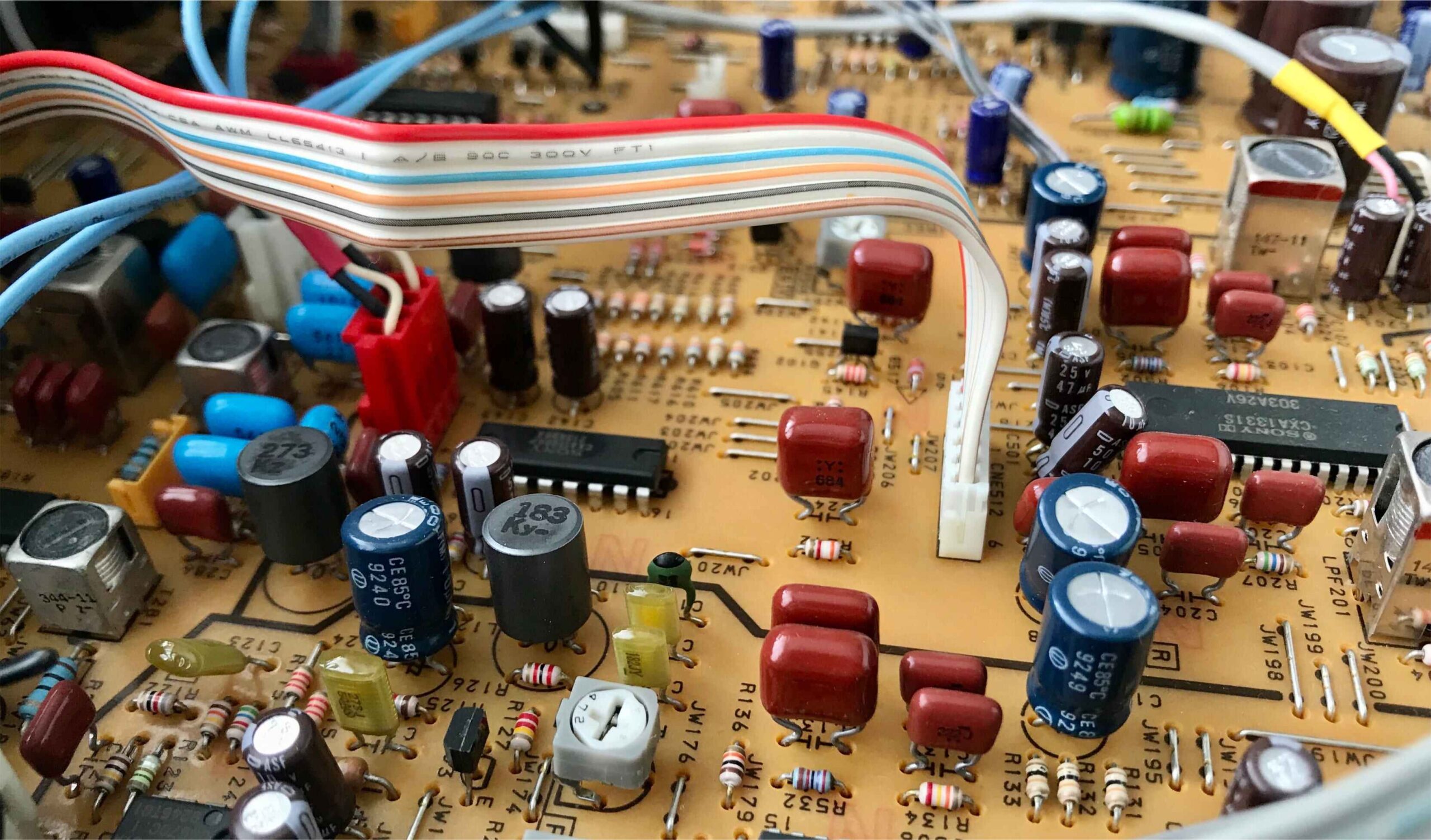 ELEMENTOS ELÉCTRICOS EN LAS MÁQUINAS – ELEE006PO