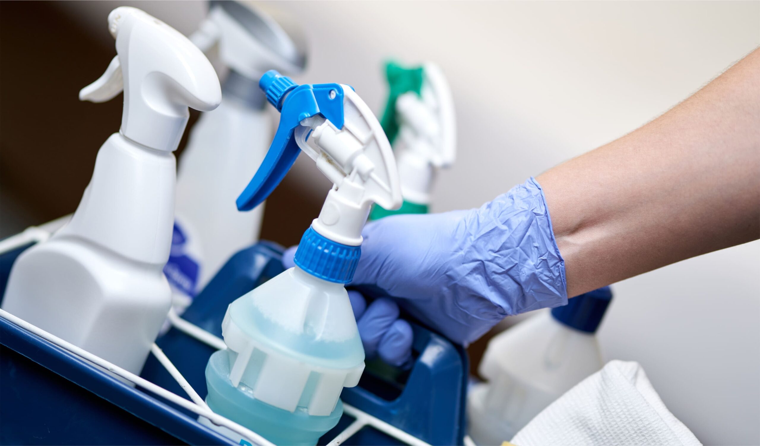 PLANES DE CONTINGENCIA EN ALOJAMIENTOS Y HOSTELERIA EN TORNO AL COVID-19 – HOTA13