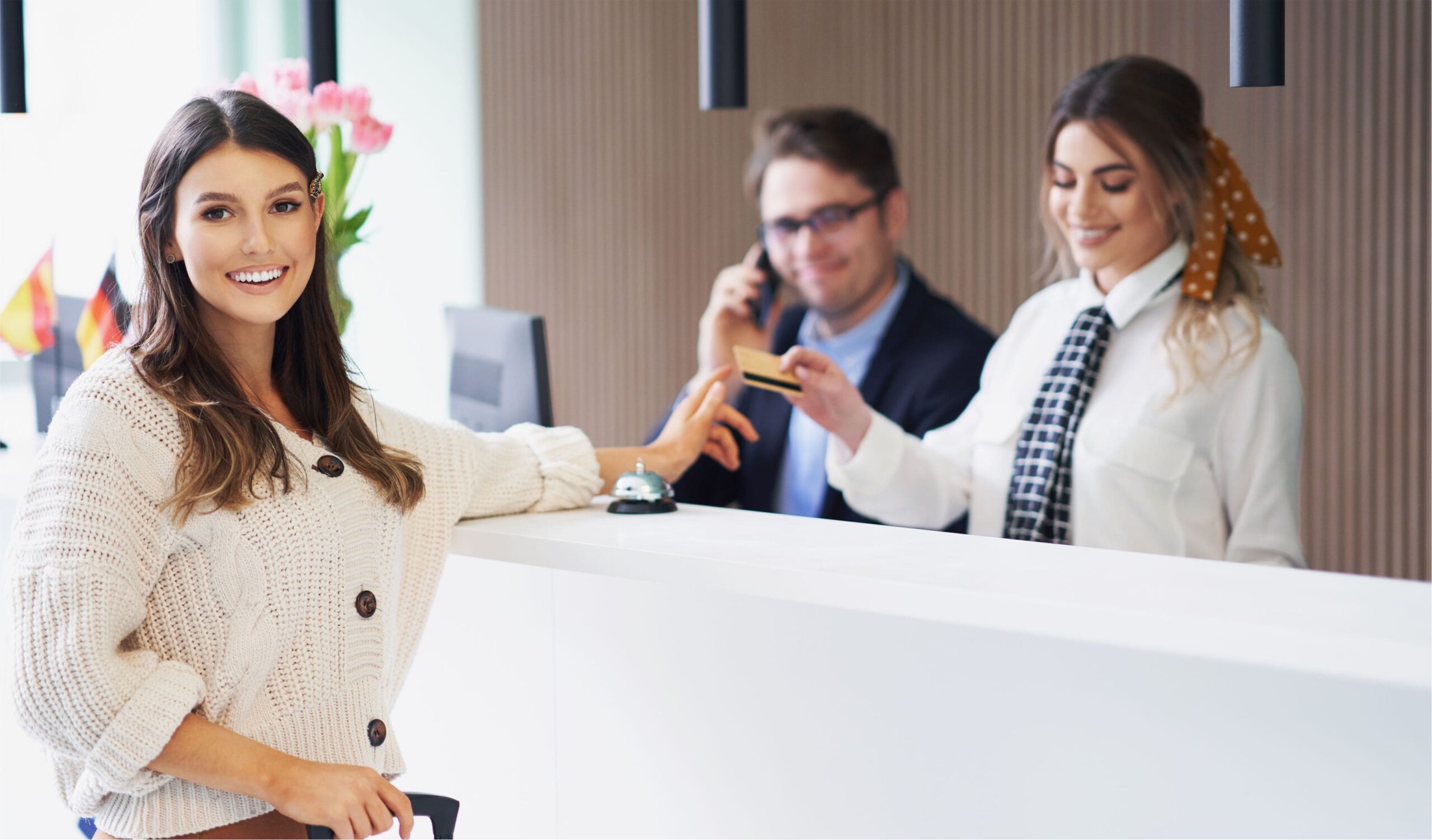 RECEPCIÓN Y ATENCIÓN AL CLIENTE EN ESTABLECIMIENTOS DE ALOJAMIENTO – HOTA0003